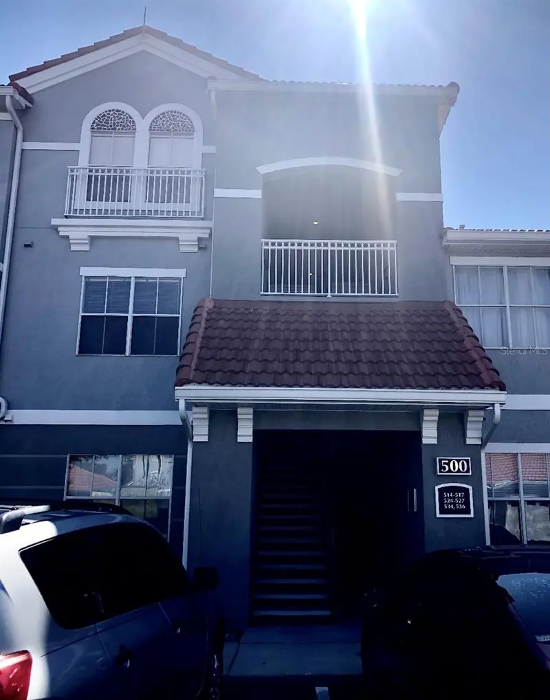 18001 Richmond Place Dr #525, FL