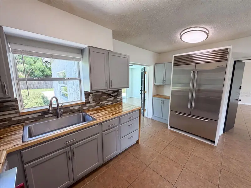 1907 Sue Ann St, FL