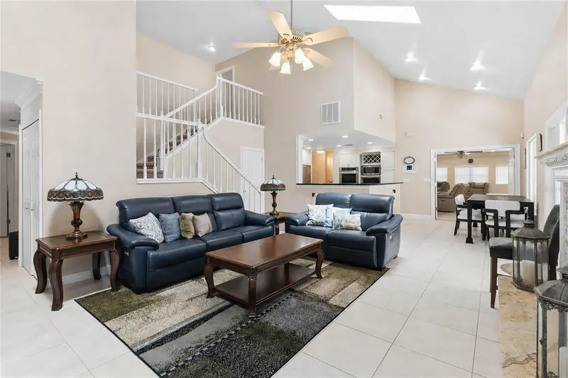 5333 Greenside Ct, FL