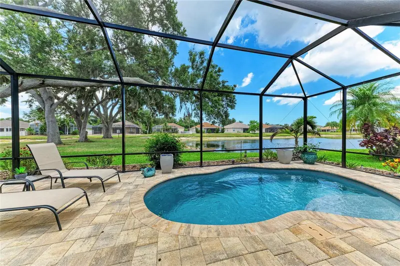 3114 38th Ter E, FL