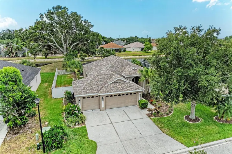 3114 38th Ter E, FL