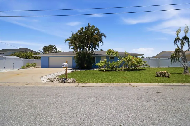 908 24th Ave W, FL