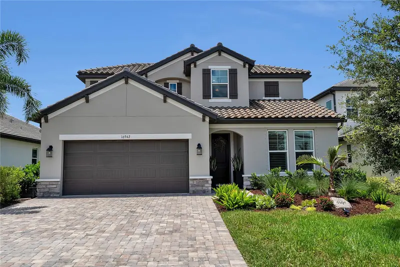 16942 Savory Mist Cir, FL