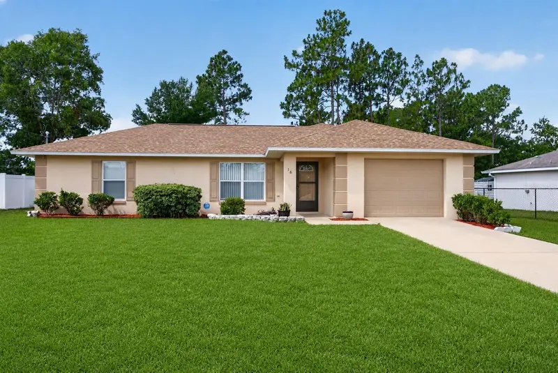16 Fir Trail Crse, FL