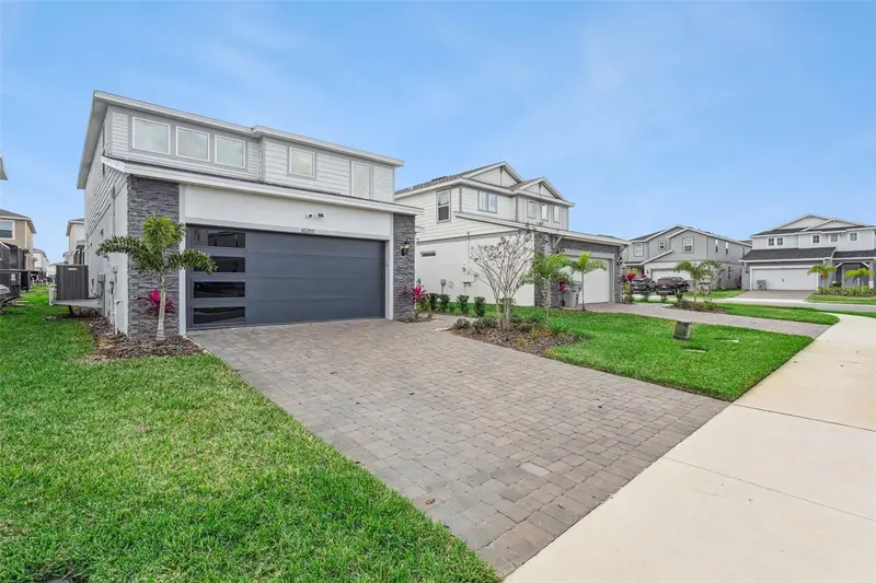 Windsor Cay listing