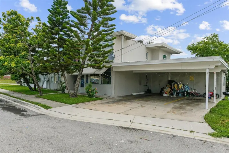 1267 Franklin St, FL