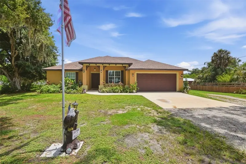 6416 18th Ave E, FL