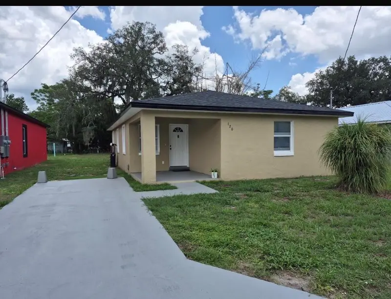 120 B St, FL