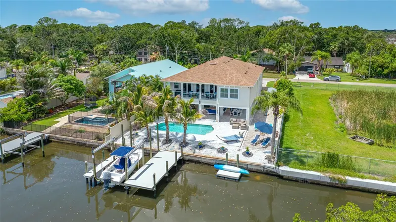 3138 Phoenix Ave, FL