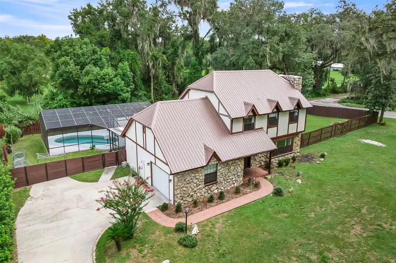 102 Thicket Ln, FL