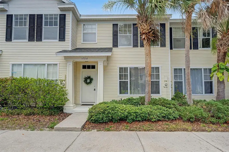 12216 Country White Cir #12216, FL