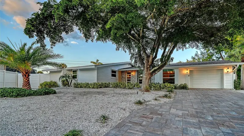 Siesta Key listing