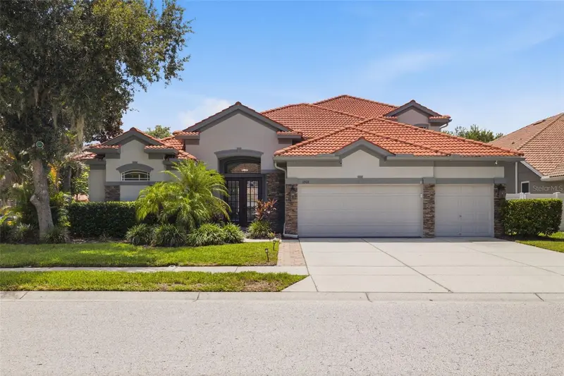 11508 Oyster Bay Cir, FL