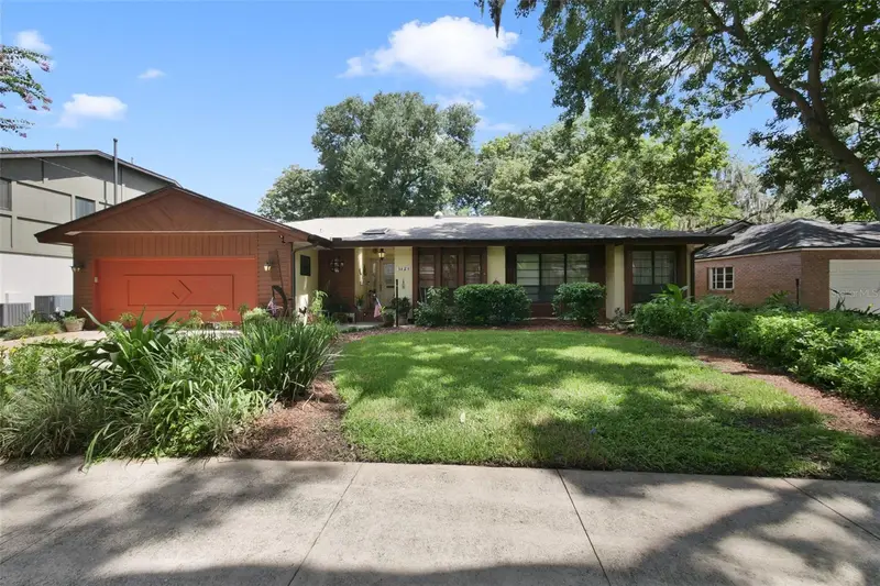 1121 Shorewood Dr, FL