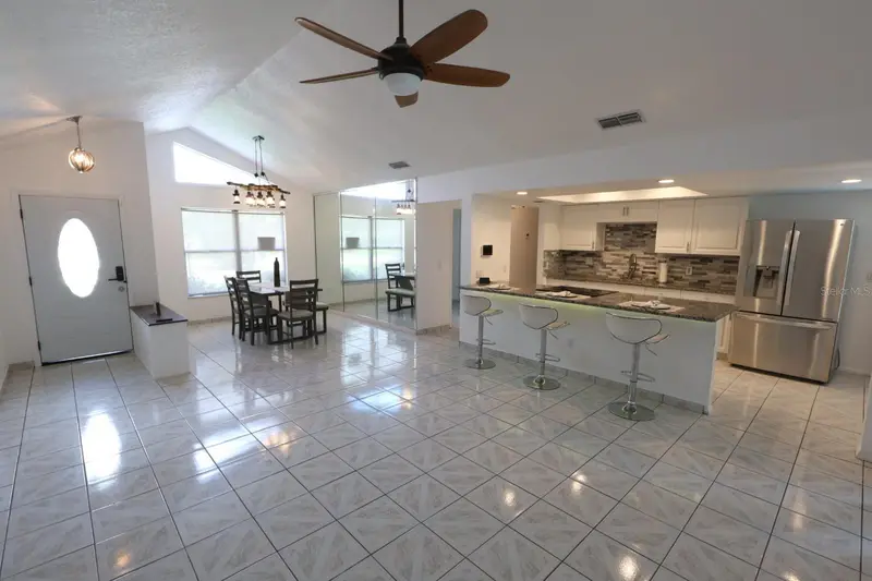 1649 Pendleton St, FL