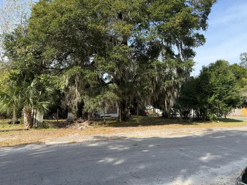 22 Ne 11th St, FL