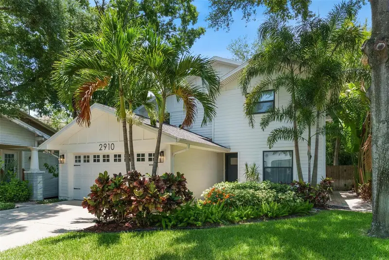 2910 W Estrella St, FL