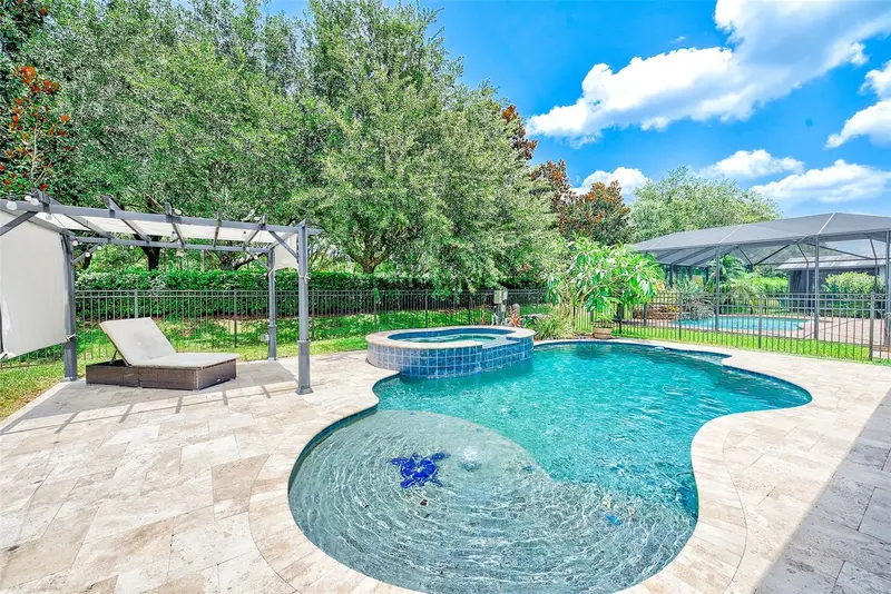 2917 Winglewood Cir, FL