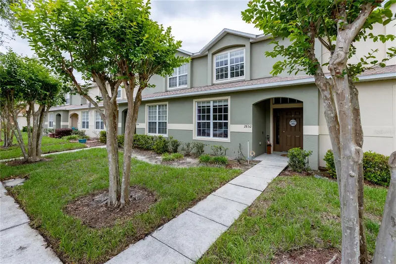 2852 Tanzanite Ter, FL