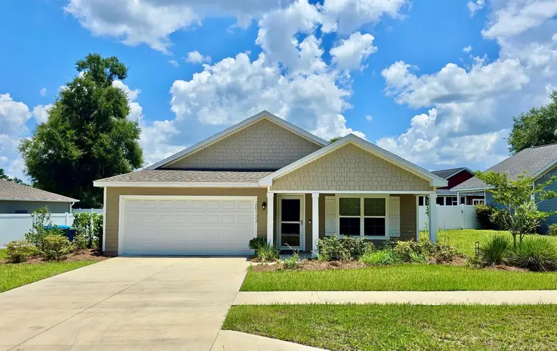 20133 Nw 249th St, FL