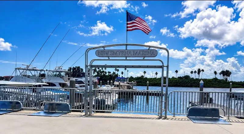 100 Boat Yard St #D10, FL