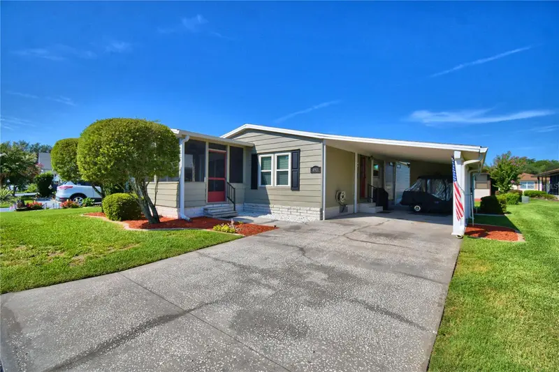 4901 Colonnades Cir E, FL