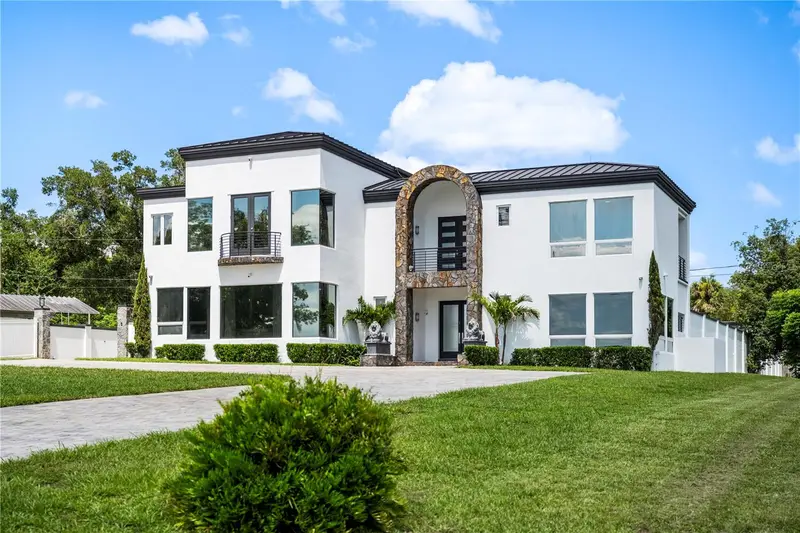 736 Lake Winnemissett Dr, FL