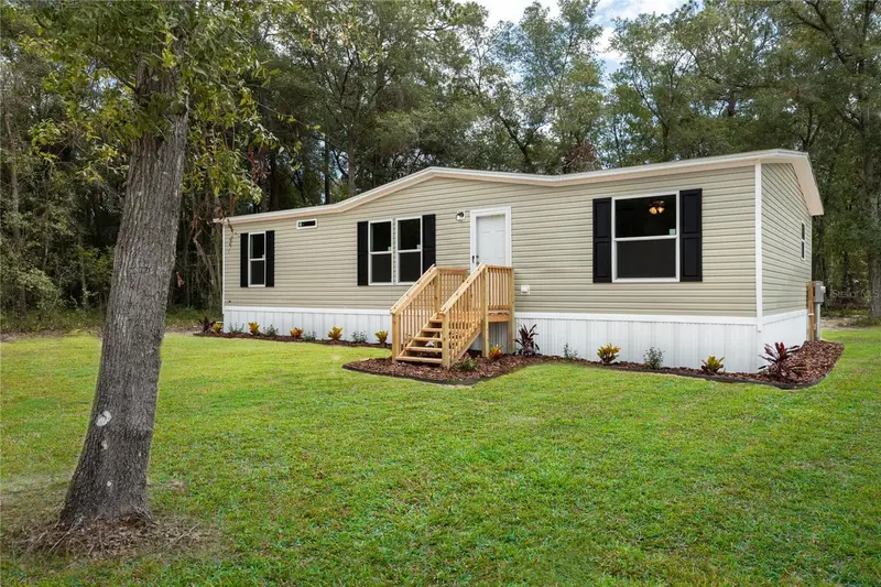 104 Jackson Ave, FL