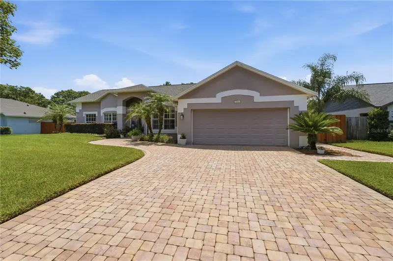 803 Pine Meadows Rd, FL