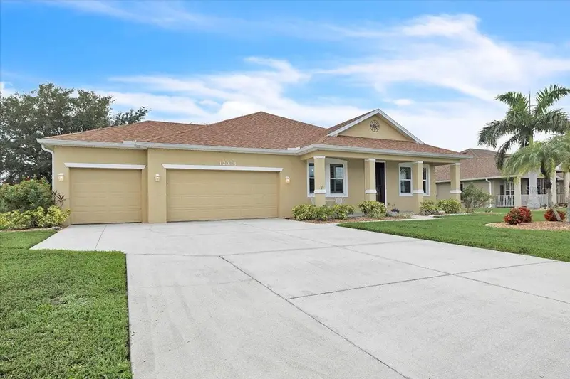 12933 Sw Pembroke Cir S, FL