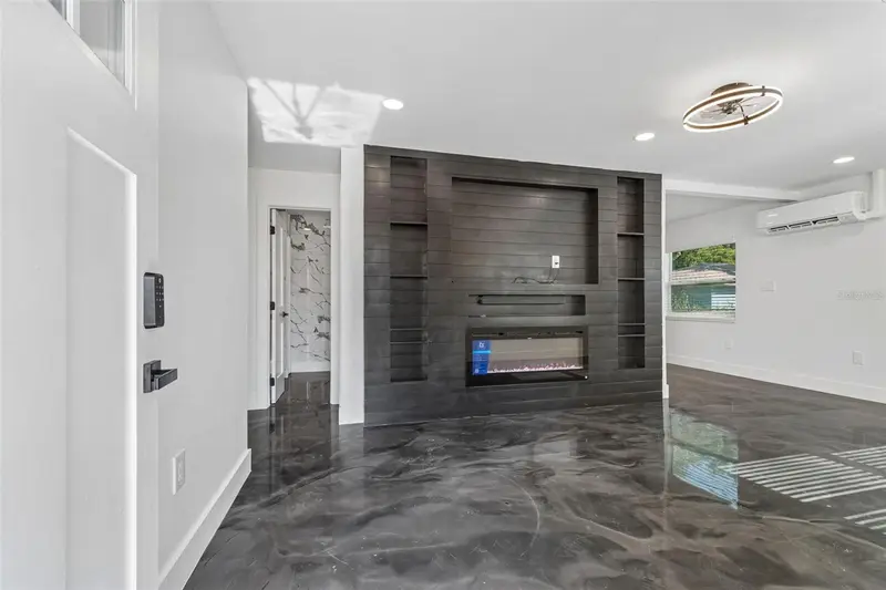 4125 Grove, FL