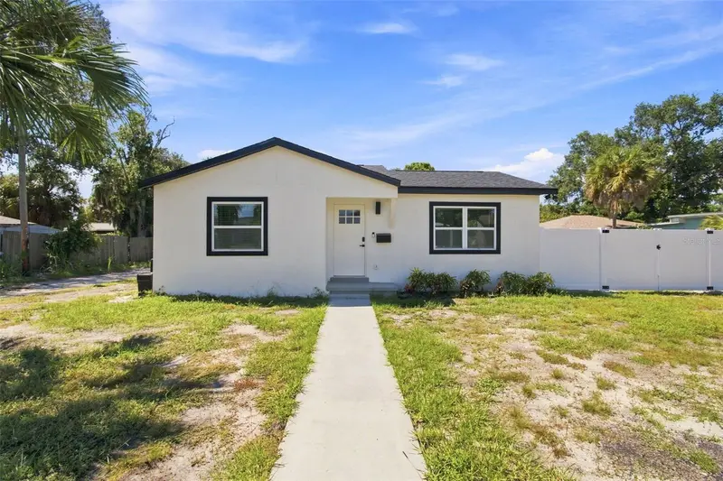 4125 Grove, FL