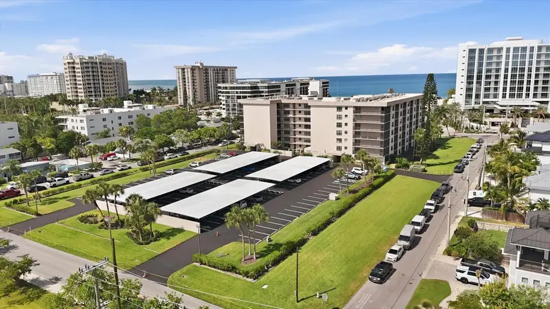 1001 Benjamin Franklin Dr #206, FL