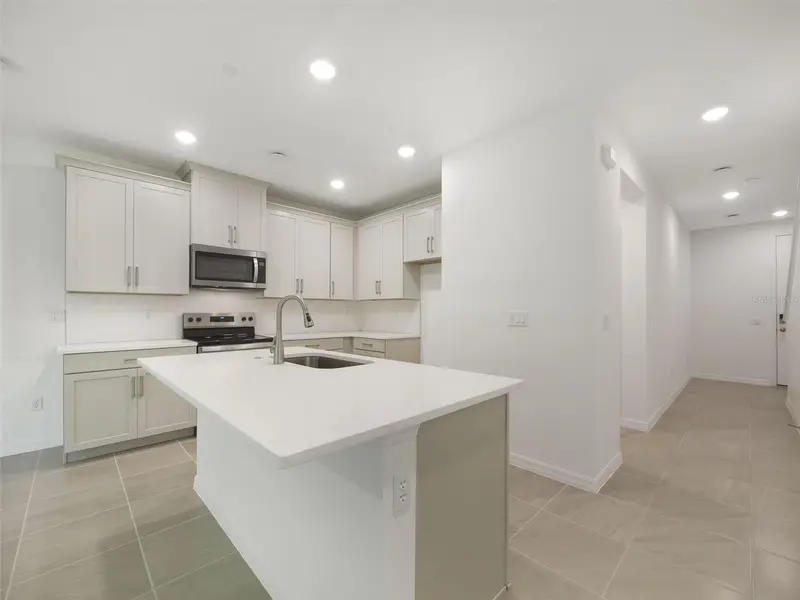 1649 Greenleaf Wood Cv, FL