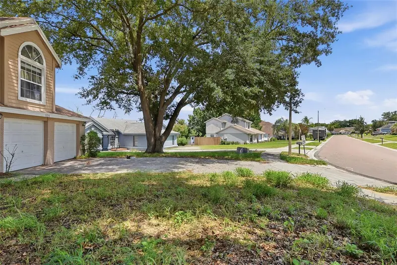 5734 Grand Canyon Dr, FL