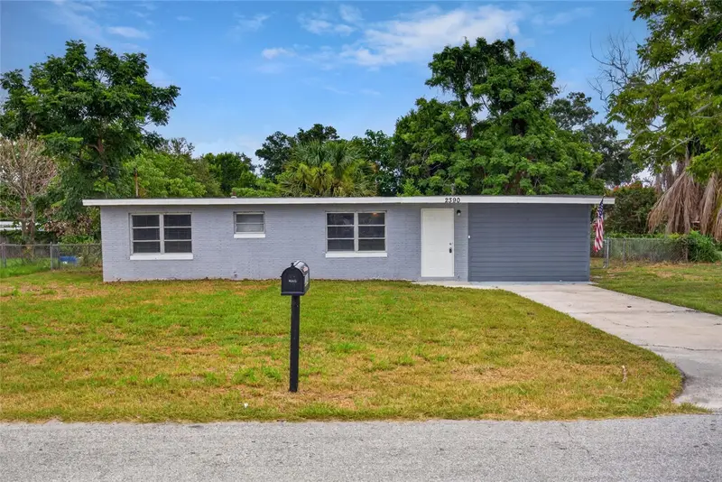 2390 29th St Nw, FL