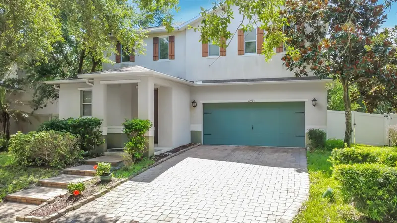 11913 Verrazano Dr, FL