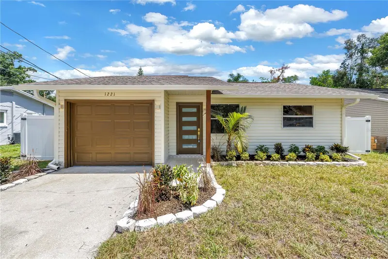 1221 36th Ter N, FL