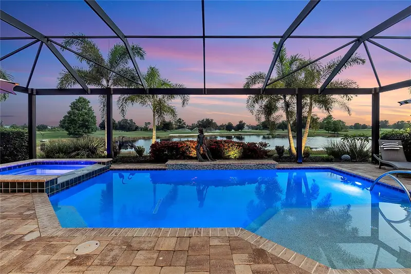 15402 Castle Park Ter, FL