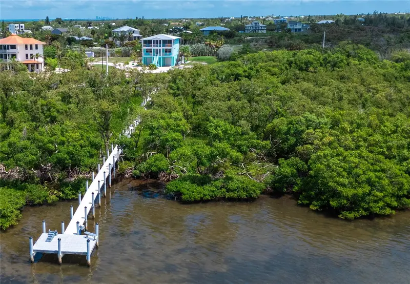 180 Horseshoe Loop Rd, FL