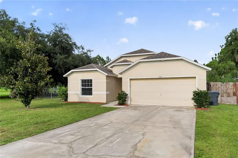 725 Robin Ct, FL