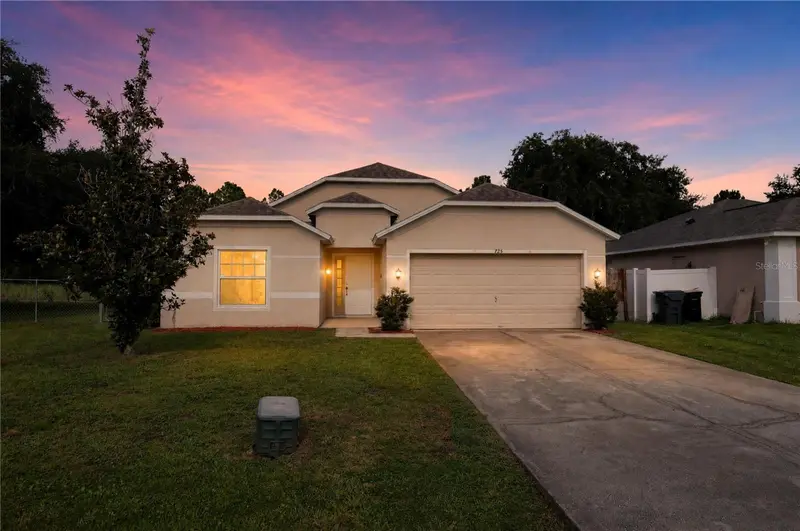 725 Robin Ct, FL