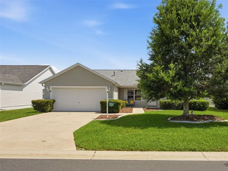 2707 La Posada Dr, FL