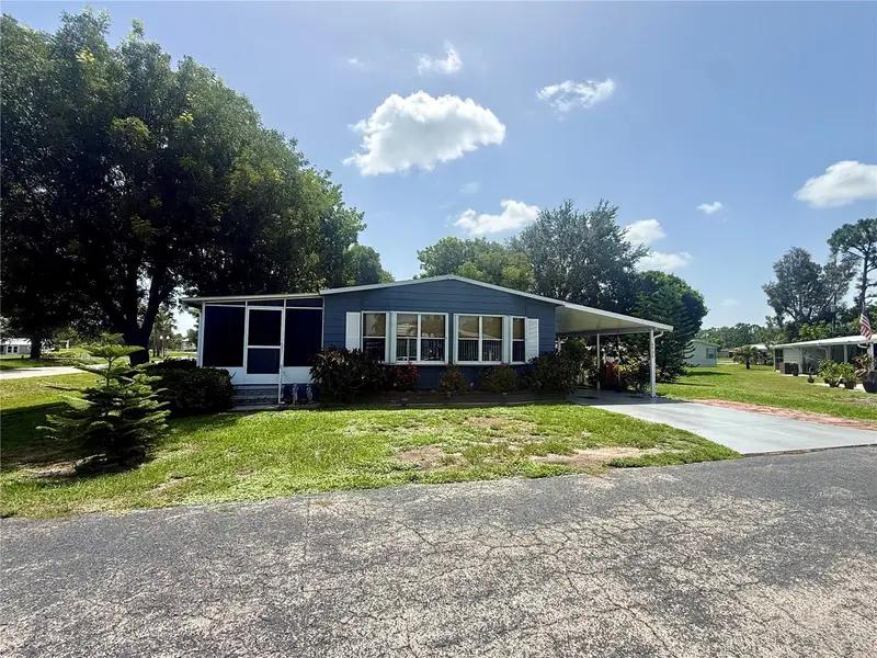9735 Lake Fairways Blvd, FL