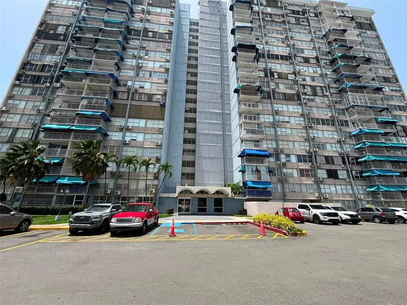 1005 Apt Condominio Mundo Feliz (10mo Piso - Baldorioty Tow #1005, PR
