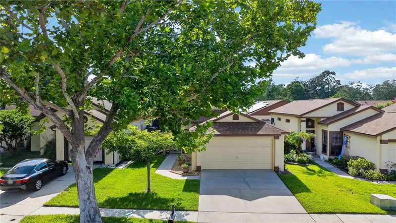 120 Thornberry Dr, FL