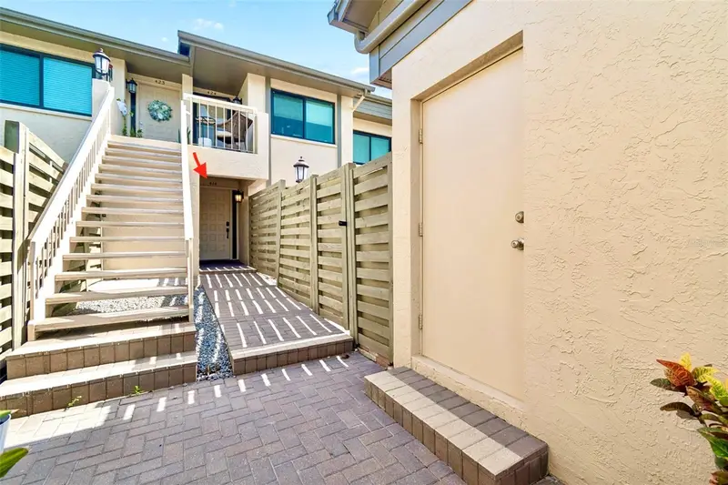 3157 Landmark Dr #414, FL