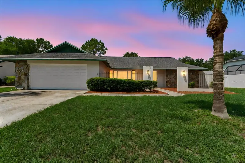 9237 Pebble Creek Dr, FL