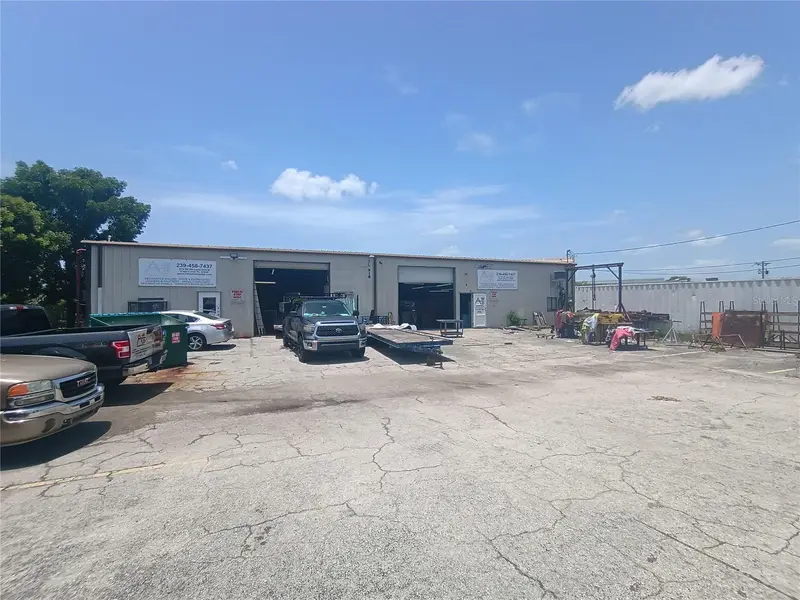 918 Se 9th Ln, FL
