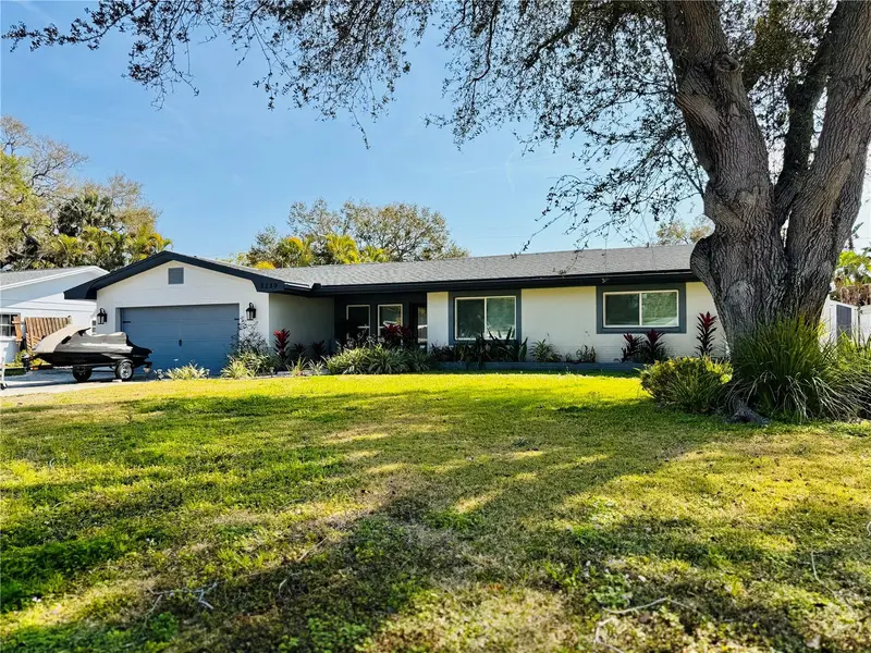 8280 32nd Avenue N, FL